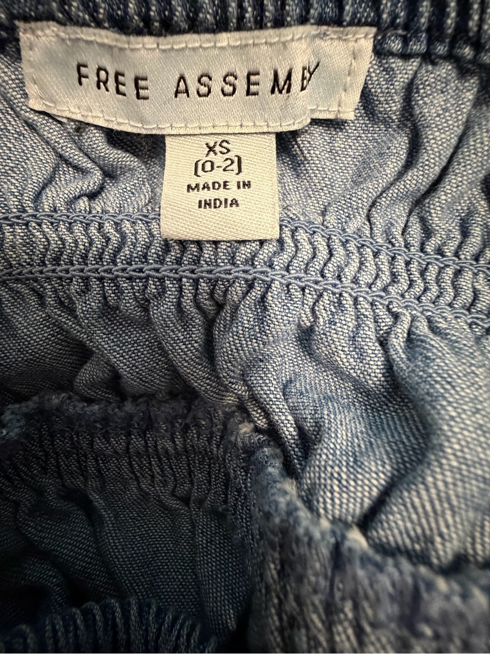 Women’s ' Blue Puff-Sleeve Denim Dress - Picture 3 of 3